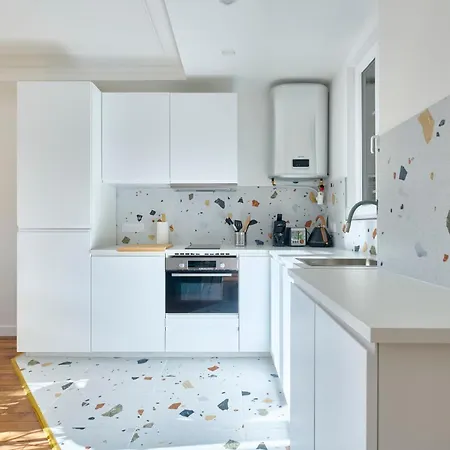 Apartment Marx Dormoy 18th Modern & Bright Managed By Mey Agency Paris
